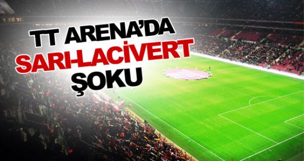 TT Arena'da sar lacivert oku